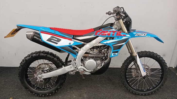 Fantic XEF 250