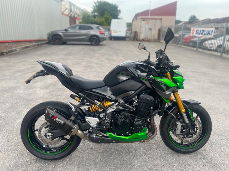 Kawasaki Z900 SE Performance