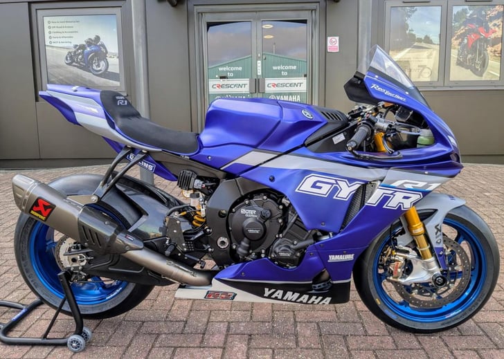 Yamaha YZF-R1
