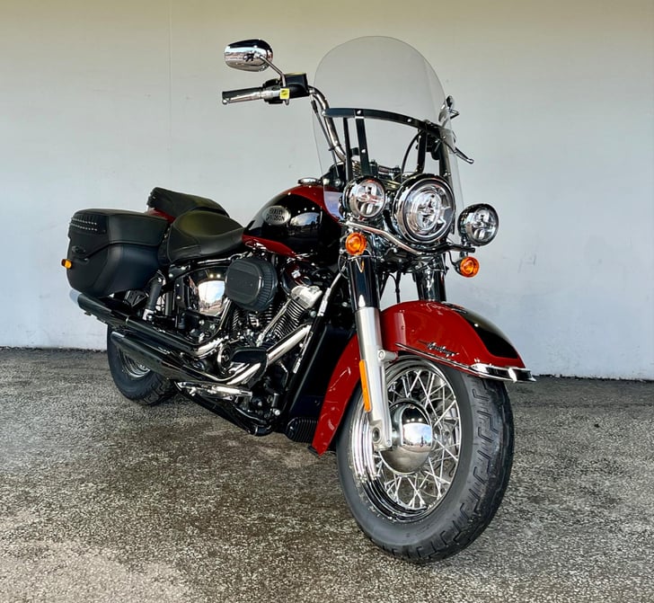 Harley-Davidson SOFTAIL 1868 FLHCS HERITAGE CLASSIC