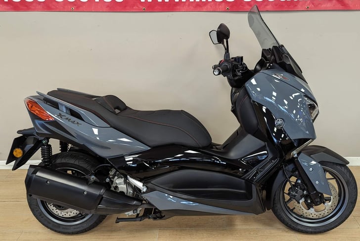 Yamaha XMAX 300 TECH ABS