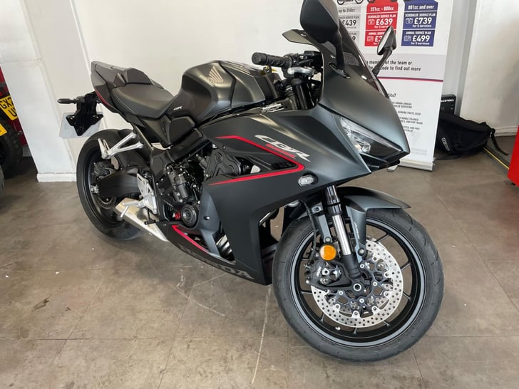 Honda CBR650R E-Clutch