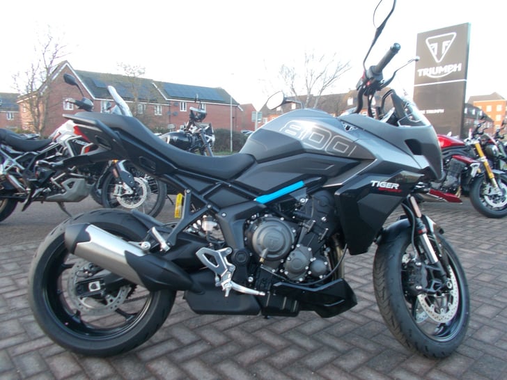 TRIUMPH TIGER SPORT 800
