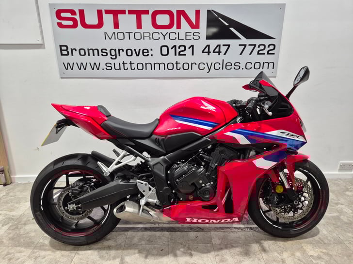 HONDA CBR650R E-Clutch