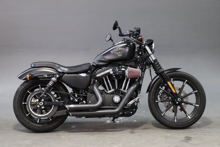 Harley-Davidson SPORTSTER XL883N IRON