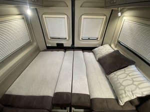 Used Elddis AUTOQUEST CV20 AUTOQUEST CV20 for sale in Wythall | Image 2