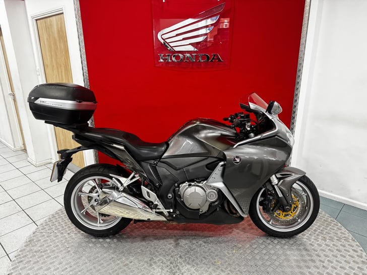 Honda VFR1200F