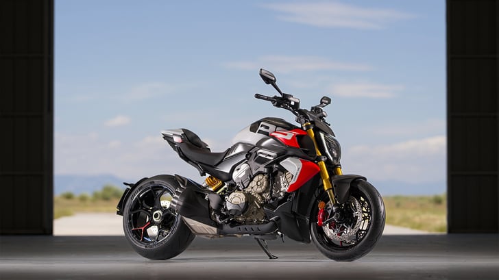 Ducati DIAVEL V4