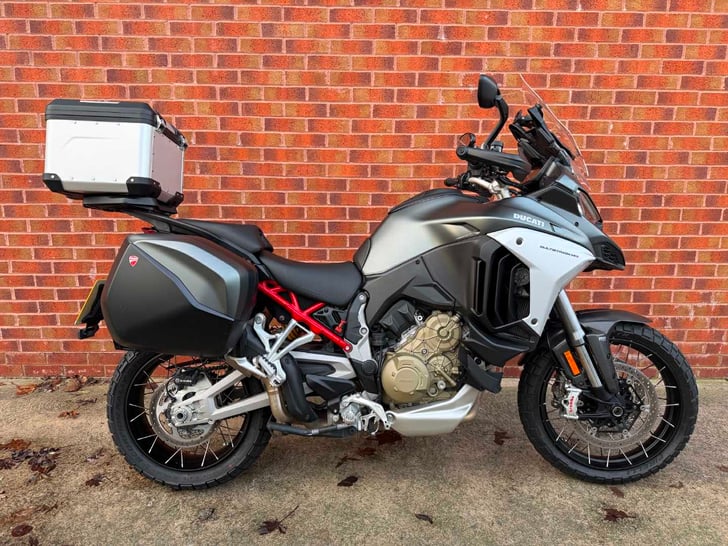 DUCATI MULTISTRADA V4 S