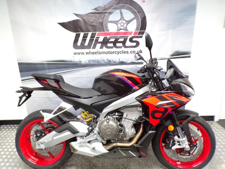 Aprilia Tuono 660 Factory