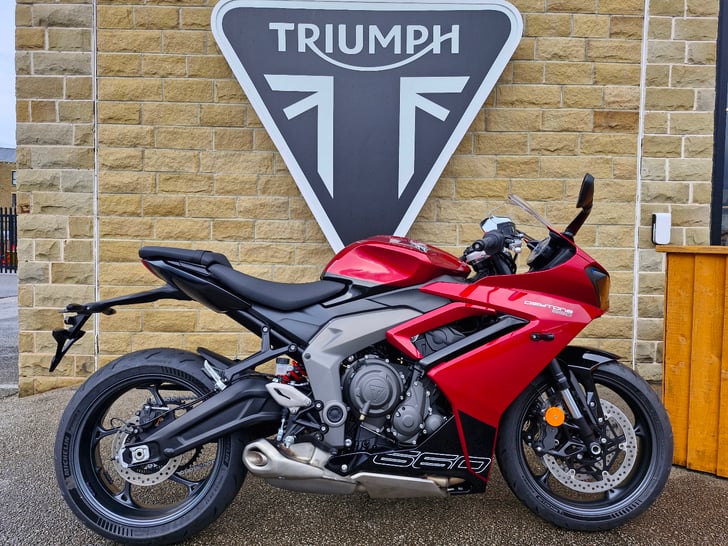 Triumph DAYTONA 660