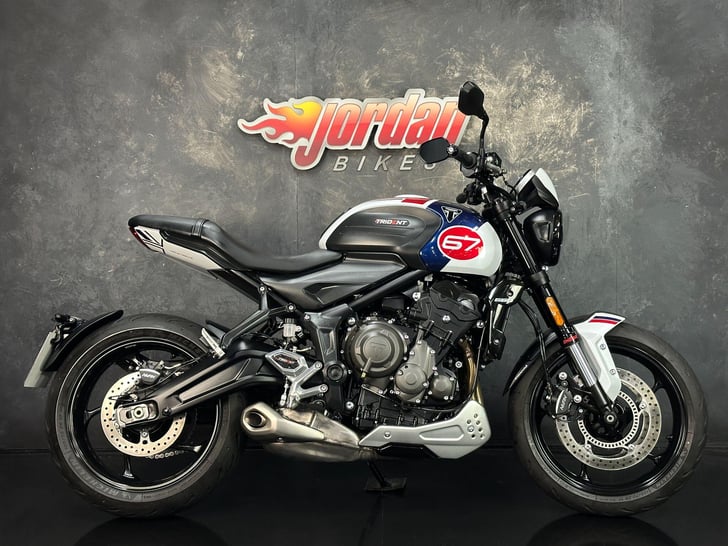 Triumph TRIDENT 660 TRIPLE TRIBUTE EDITION