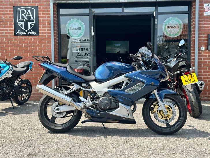 Honda VTR1000 FIRESTORM