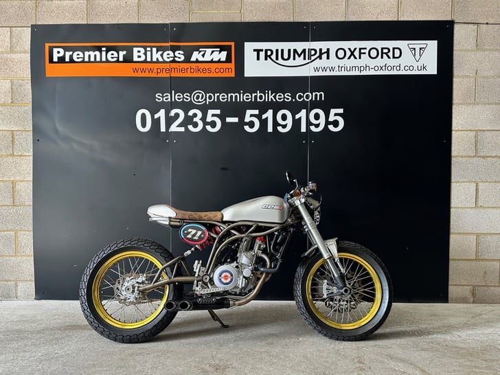 Ccm SPITFIRE FLAT TRACKER