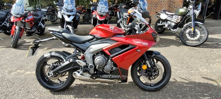 Triumph DAYTONA 660