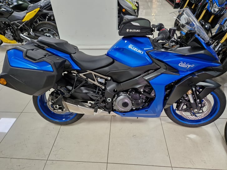 SUZUKI GSX-S1000GT+