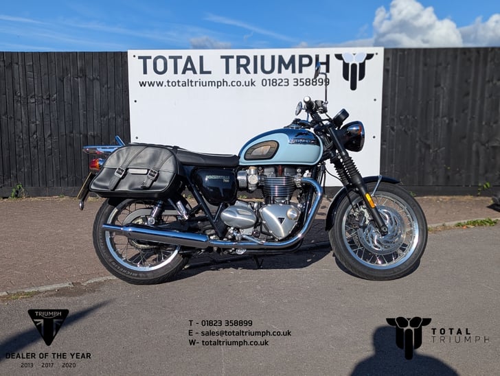 TRIUMPH BONNEVILLE T120
