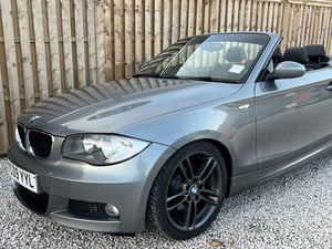 Used BMW 1 SERIES 1 SERIES 2.0 120I M SPORT EURO 4 2DR for sale in Chesterfield | Image 2