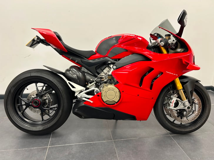 Ducati PANIGALE V4 S