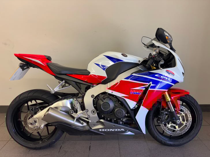 Honda CBR1000RR FIREBLADE