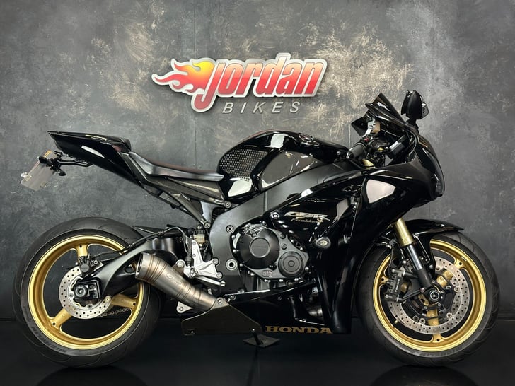 Honda CBR1000RR FIREBLADE