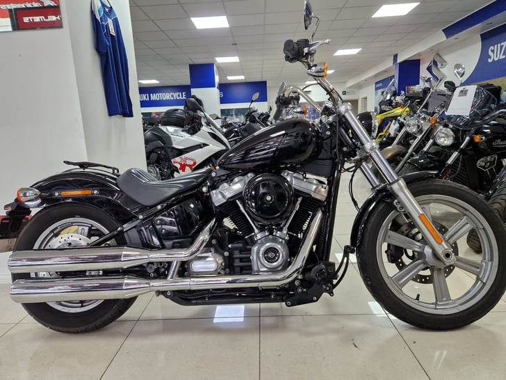 Harley-Davidson SOFTAIL STANDARD 