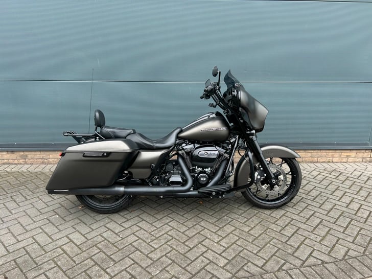 Harley-Davidson TOURING FLHXS STREET GLIDE SPECIAL