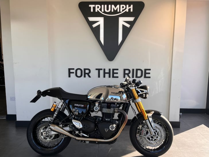 Triumph THRUXTON RS
