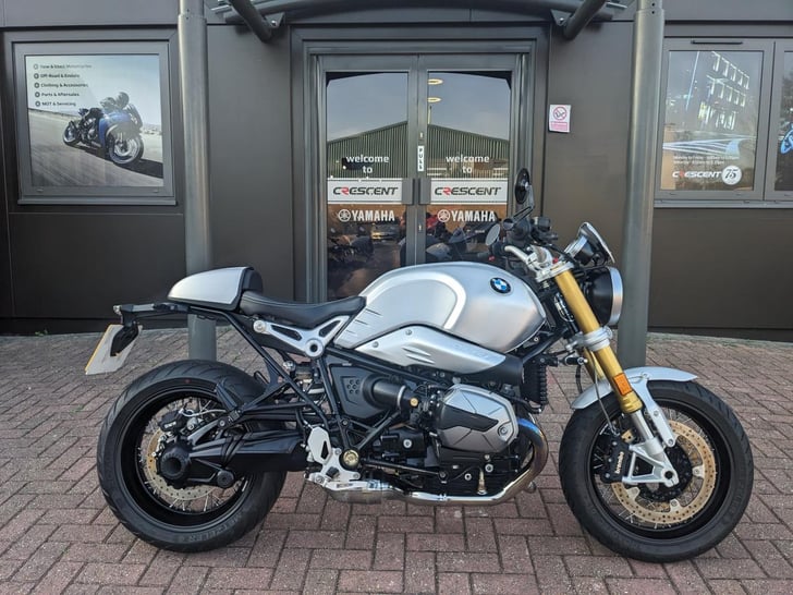 BMW R NINE T