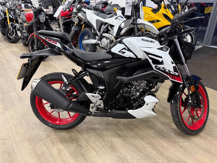 Suzuki GSX-S125 125