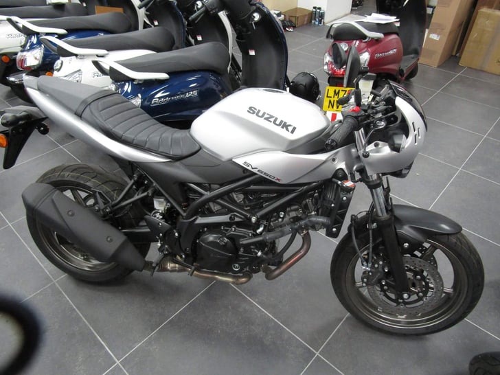 SUZUKI SV650X X