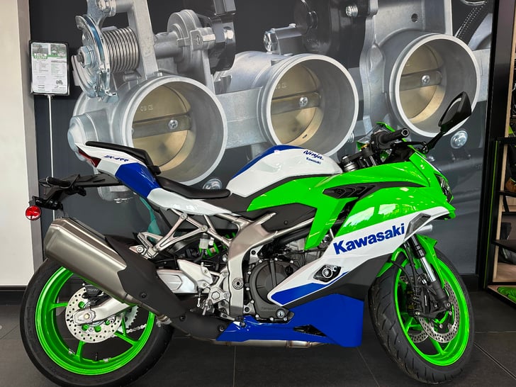 Kawasaki NINJA ZX-4RR 40TH ANNIVERSARY EDITION