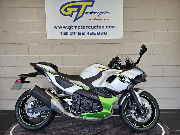 Kawasaki Ninja 7 Hybrid
