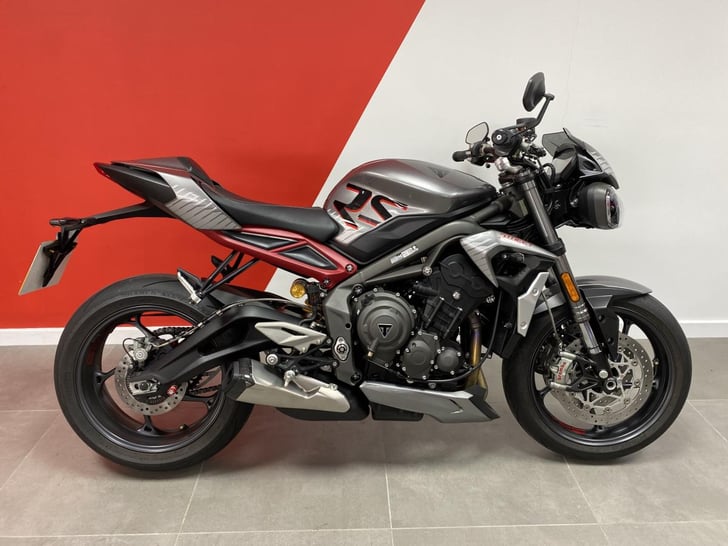Triumph STREET TRIPLE RS