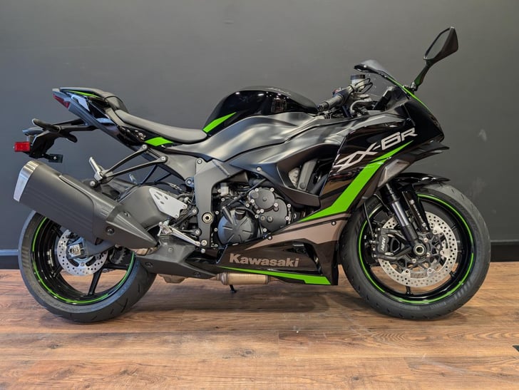 Kawasaki NINJA ZX-6R