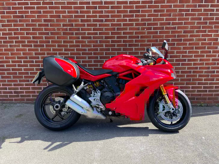 Ducati SUPERSPORT S
