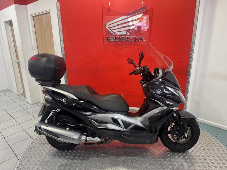 Kawasaki J300 ABS 