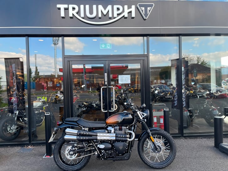 Triumph SCRAMBLER 900 STEALTH EDITION
