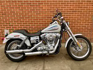 Watch video of Harley-Davidson DYNA DYNA FXD SUPER GLIDE in London