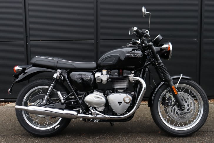 Triumph BONNEVILLE T120