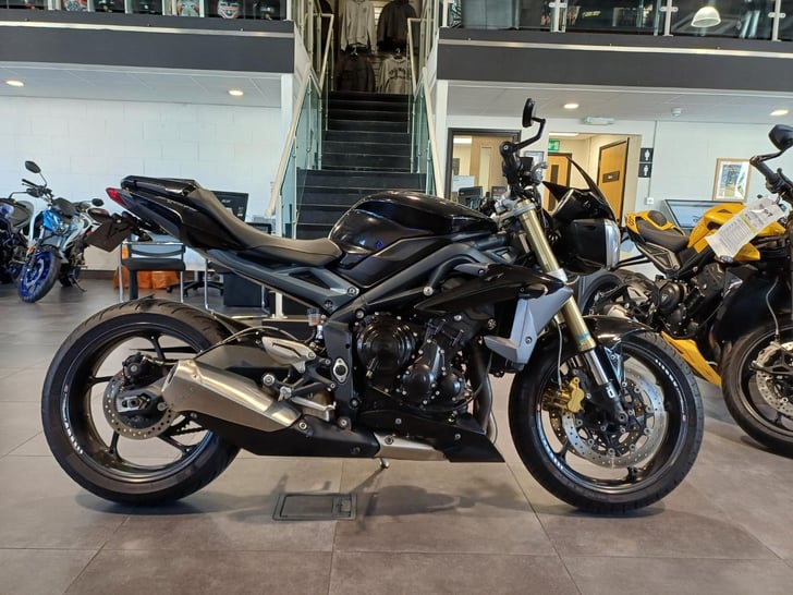 Triumph DAYTONA 675