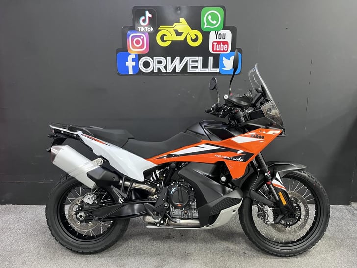 KTM 890 ADVENTURE