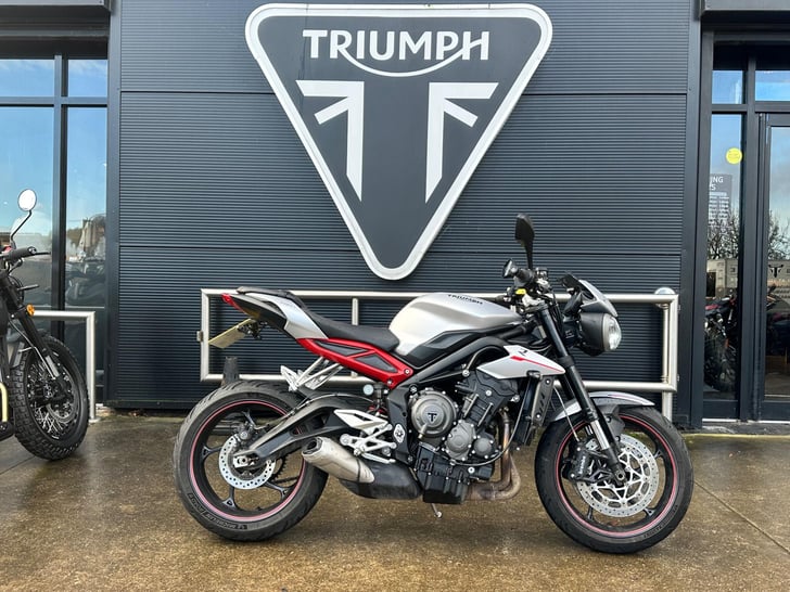 Triumph STREET TRIPLE 765 R