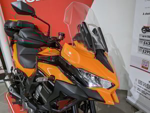 Used Kawasaki VERSYS 1000 VERSYS 1000 GRAND TOURER for sale in Newcastle-under-Lyme | Image 2