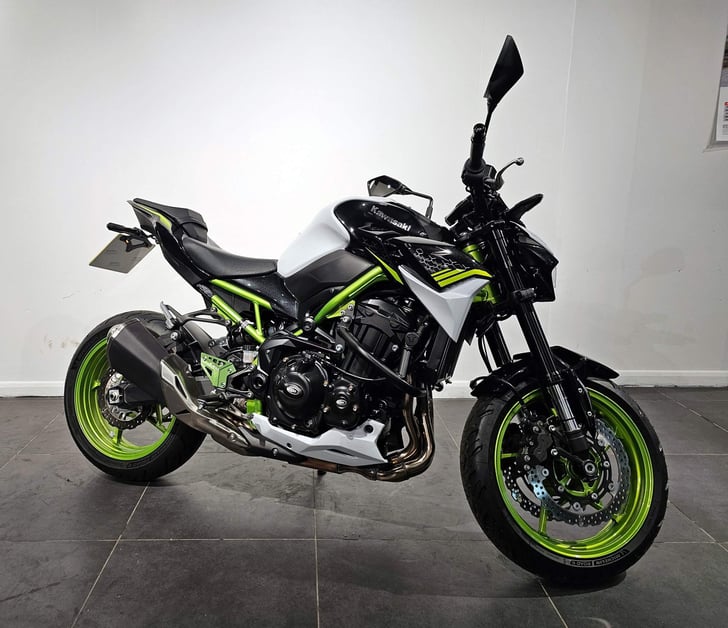 Kawasaki Z900 ABS, Naked Motorcycle