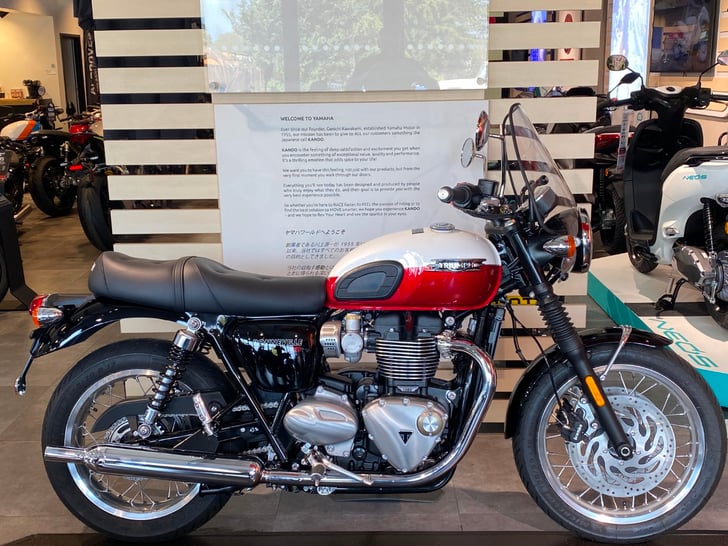 Triumph BONNEVILLE T120