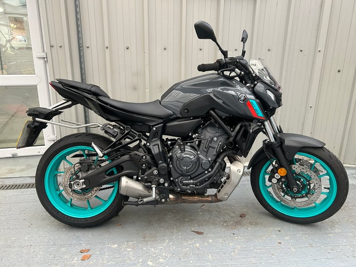 YAMAHA MT-07