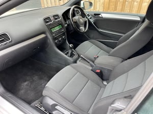 Used Volkswagen GOLF GOLF 1.6 TDI BLUEMOTION TECH SE CABRIOLET EURO 5 (S/S) 2DR for sale in Chesterfield | Image 2