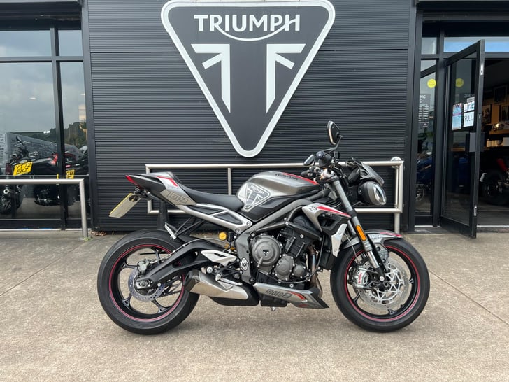 Triumph STREET TRIPLE 765 RS