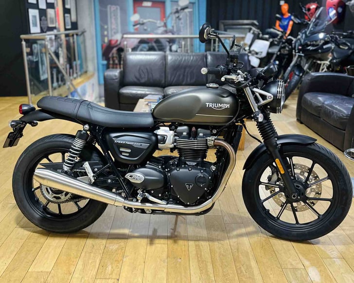 Triumph SPEED TWIN 900